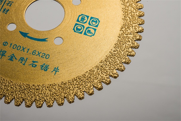 金剛石鋸片加工的金剛石瓷磚具有哪些優(yōu)點(diǎn)呢